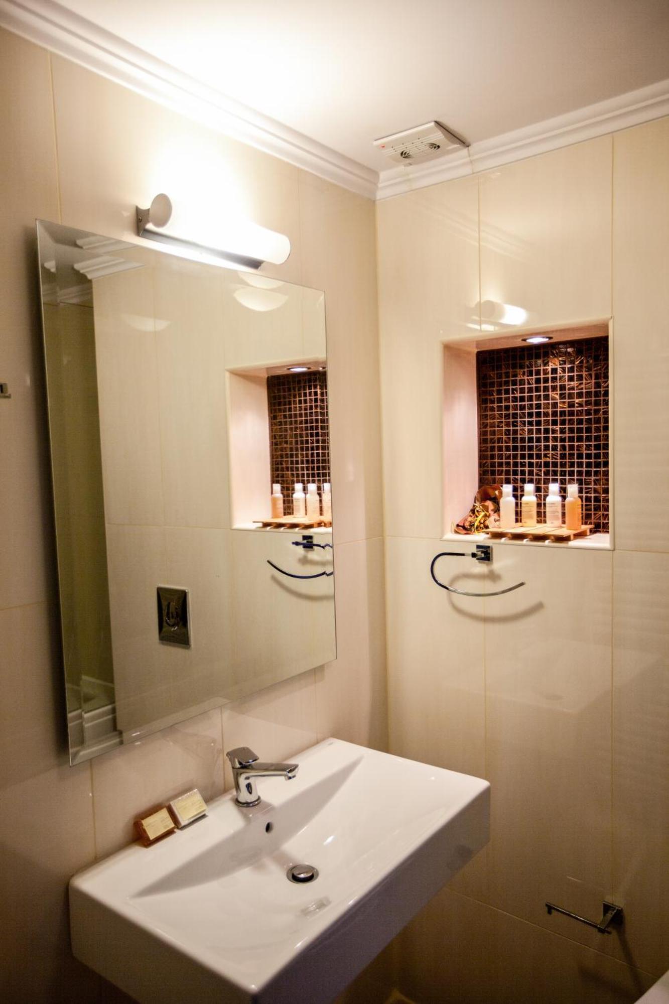 Filokalia Hotel Yanya Oda fotoğraf